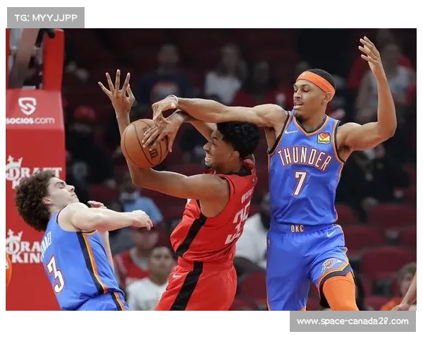 非顶级联盟球队比赛受关注，为锦标赛名额奋力拼搏